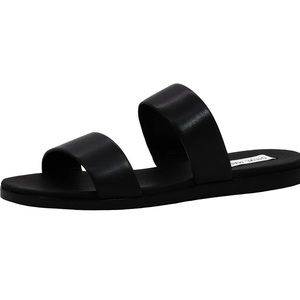 Steve Madden women’s Dual Flat Sandal